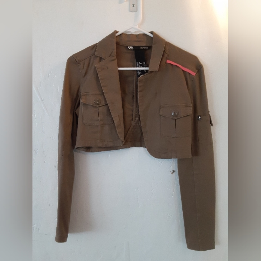 Echo Half Jacket - image 1